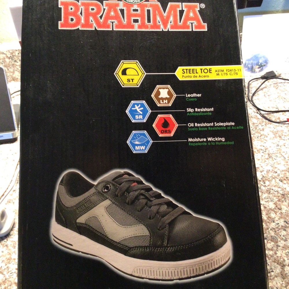 Brand New Steelville Toe, Slip Resistant Tennis Shoes - Picture 2 of 8